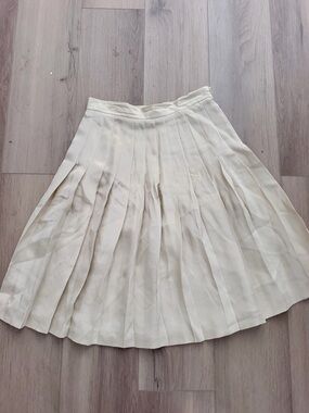 vintage Josephine Chaus 100% Silk ivory pleated midi skirt